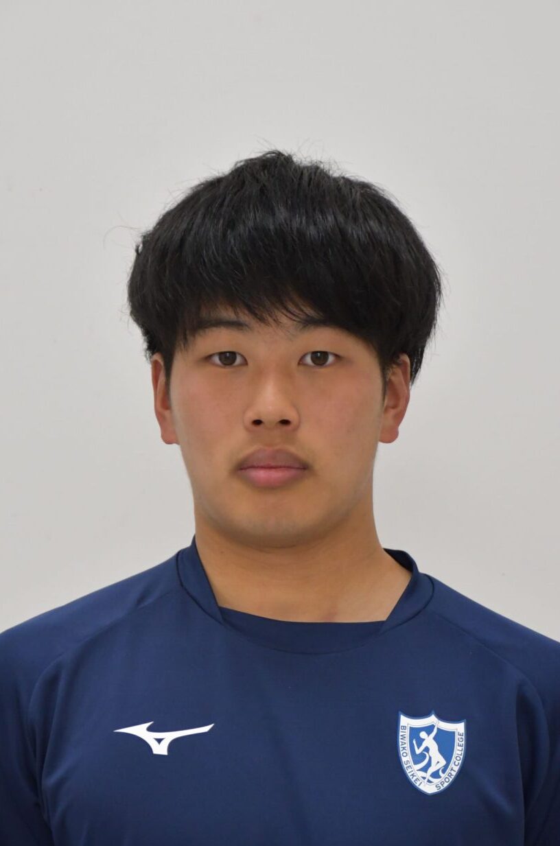 大西　智也
